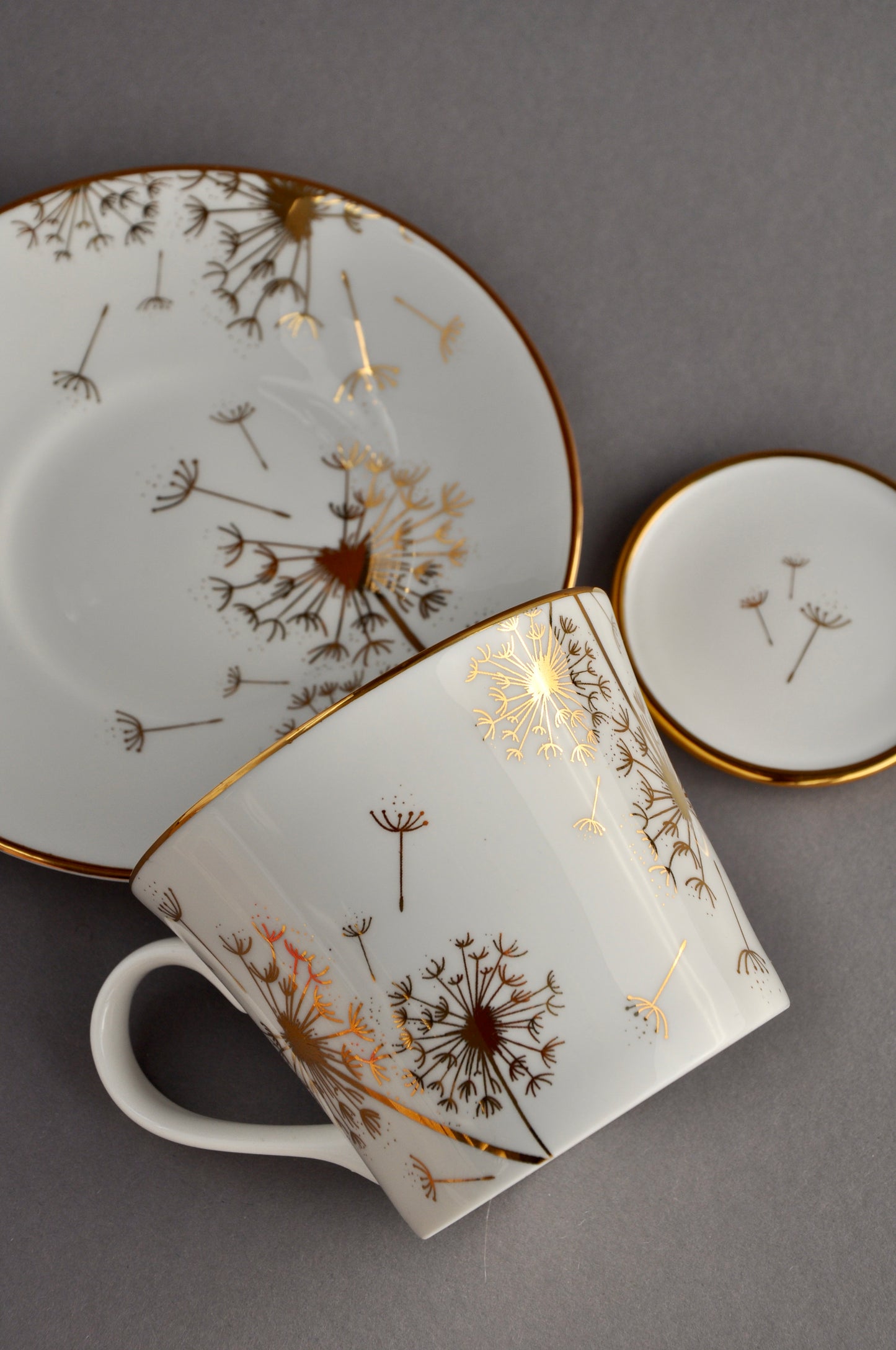 DANDELIONS • CUP & SAUCER
