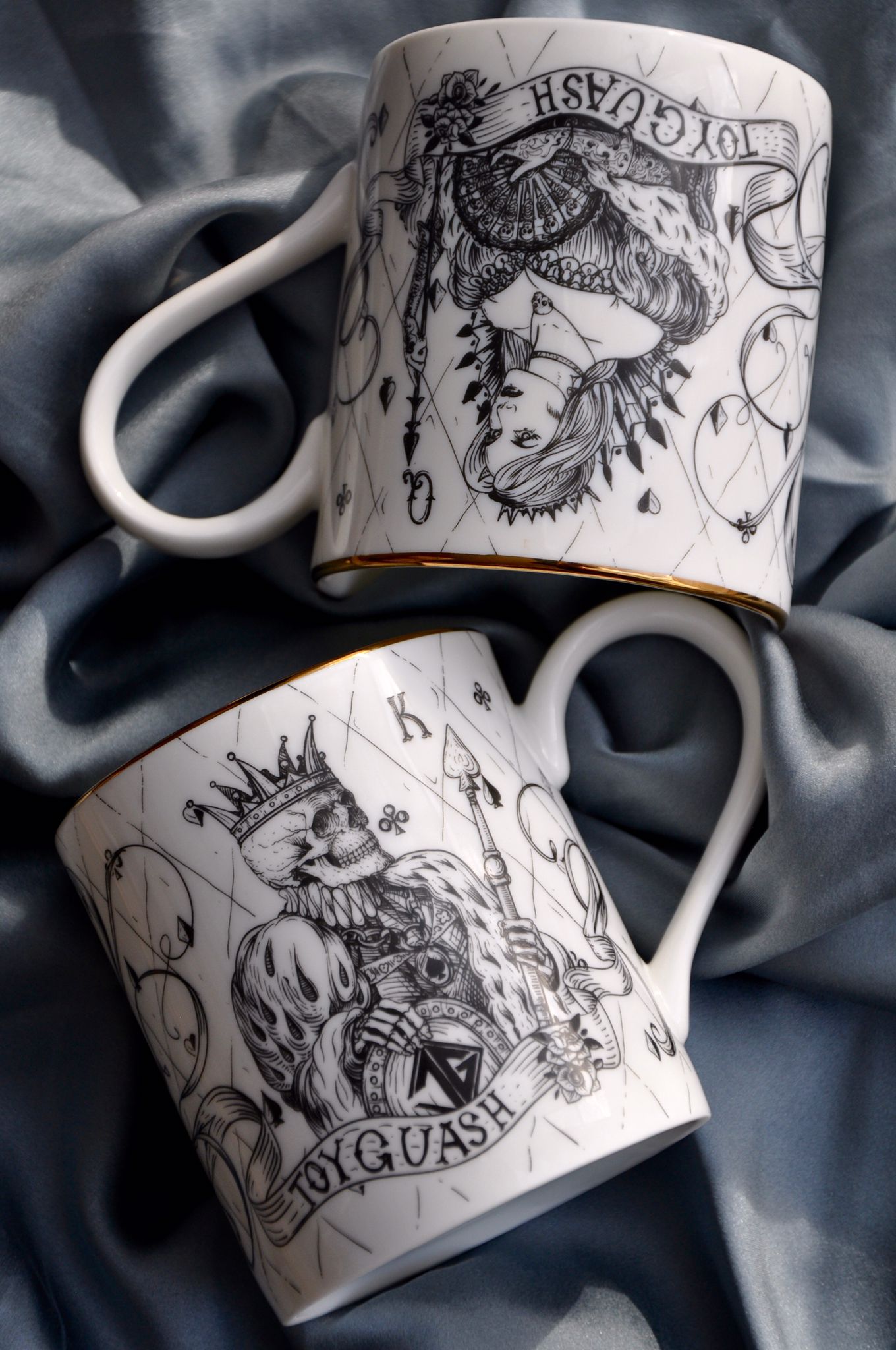 ILLUSTRATED FINE BONE CHINA AND CANDLES
