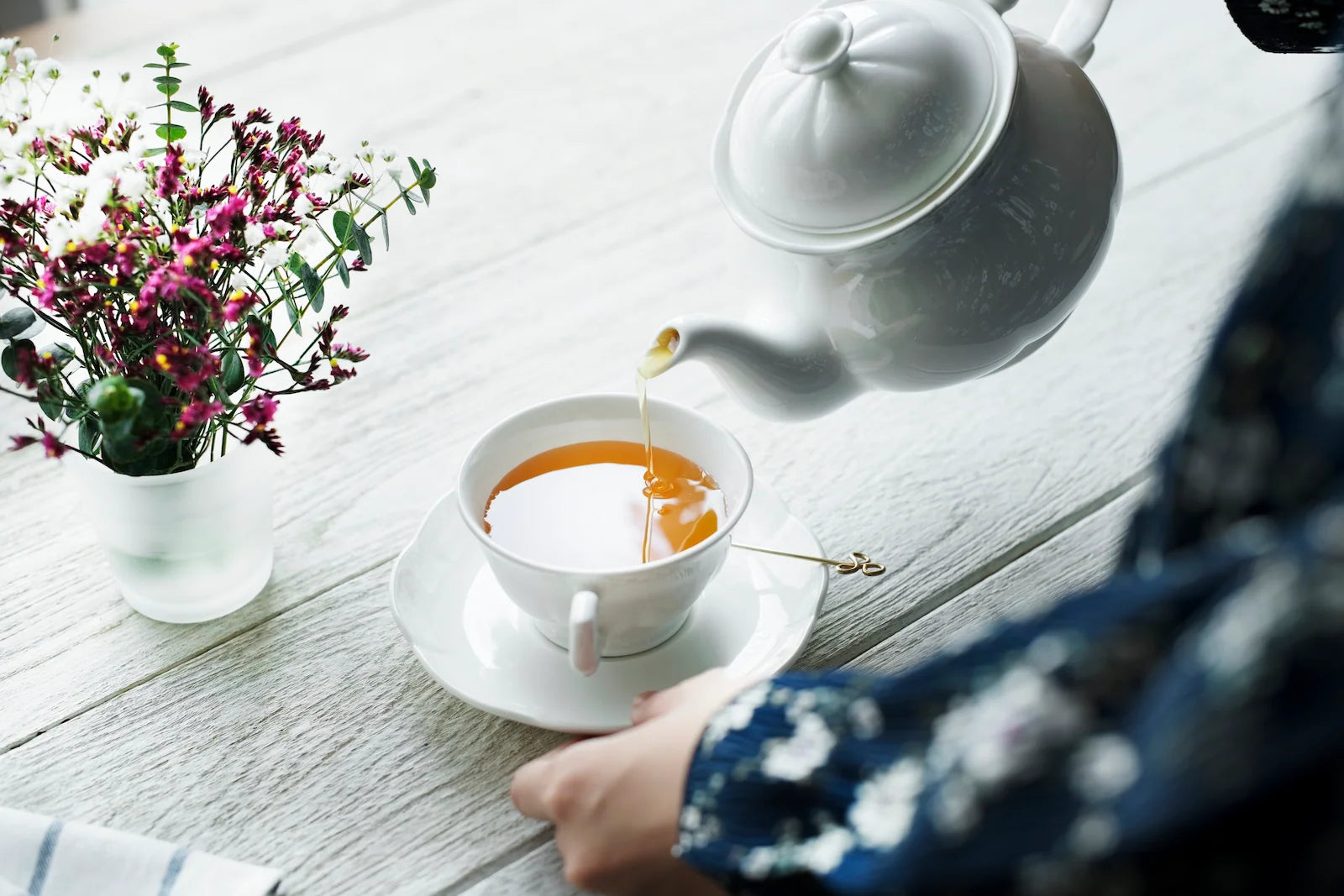 Green loose leaf tea.