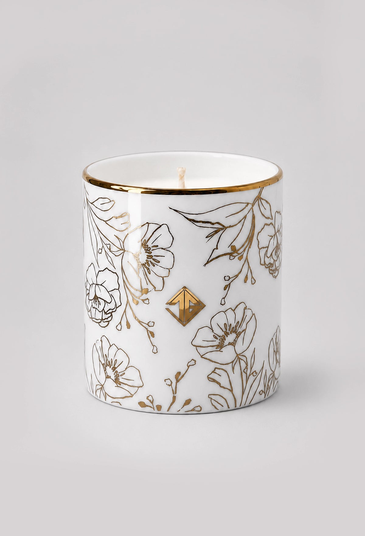 Pepper & Vetiver scented candle in a Blossom fine bone china vessel on a light grey background