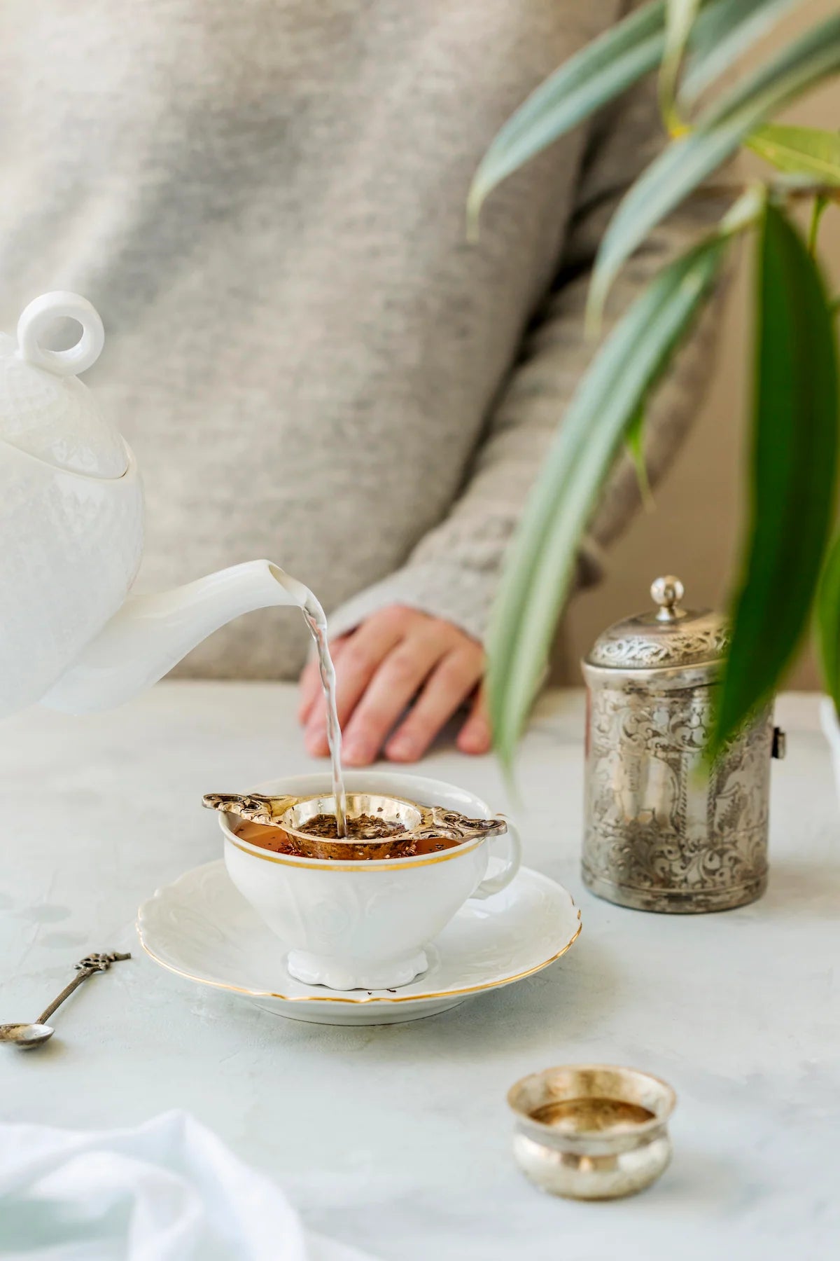 White loose leaf tea.