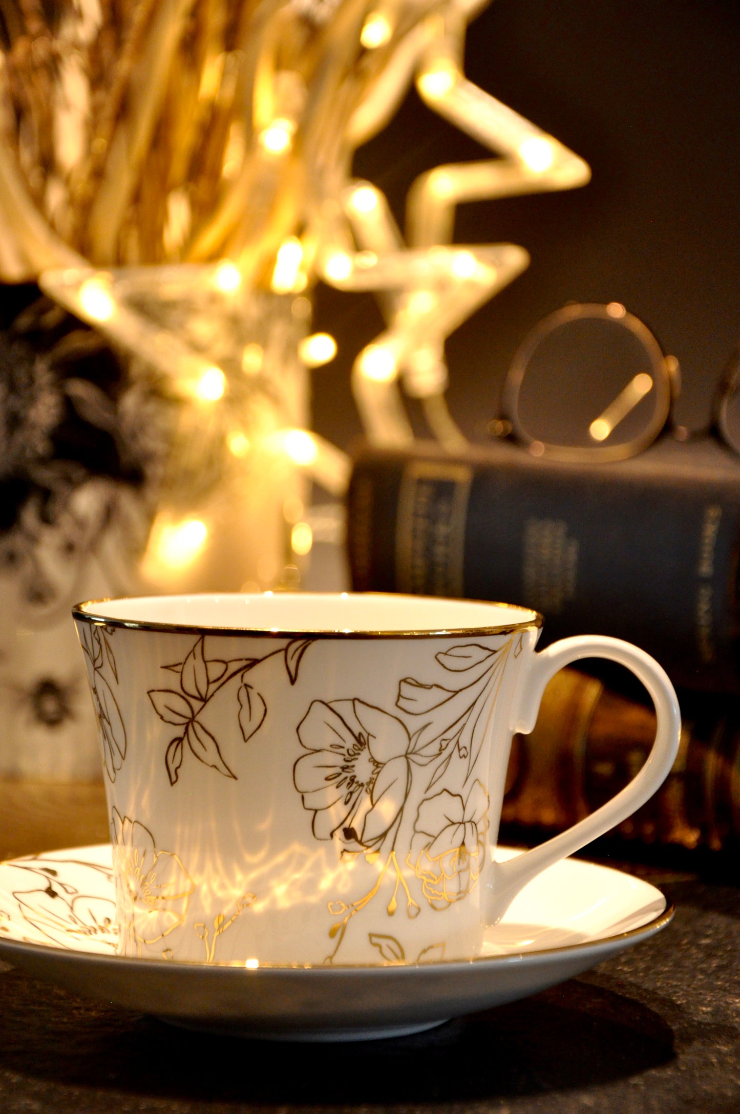 FLORAL • CUP & SAUCER